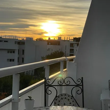 Apartment Appartement Port Marianne Montpellier *