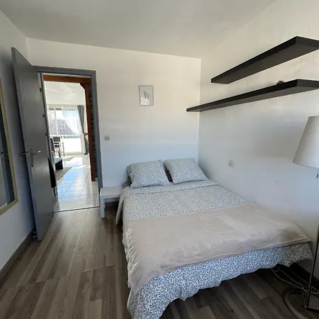 Apartment Appartement Port Marianne Montpellier *